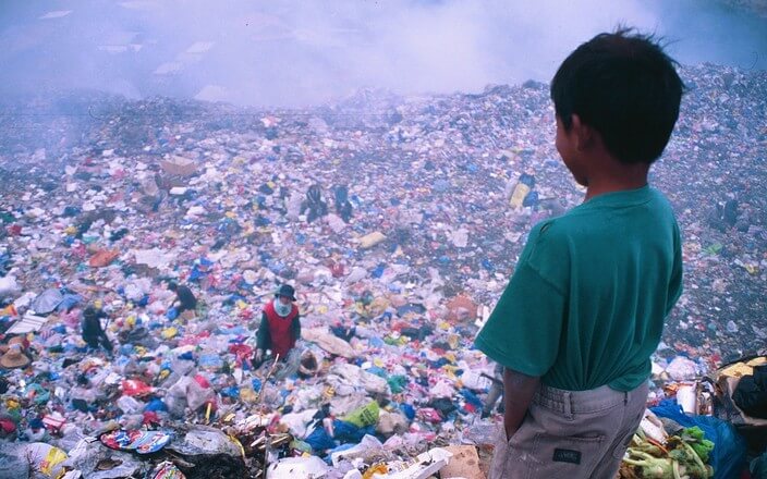Große Teile von unserem Plastikmüll landen in Südostasien und belasten dort die Gesundheit der lokalen Bevölkerung.