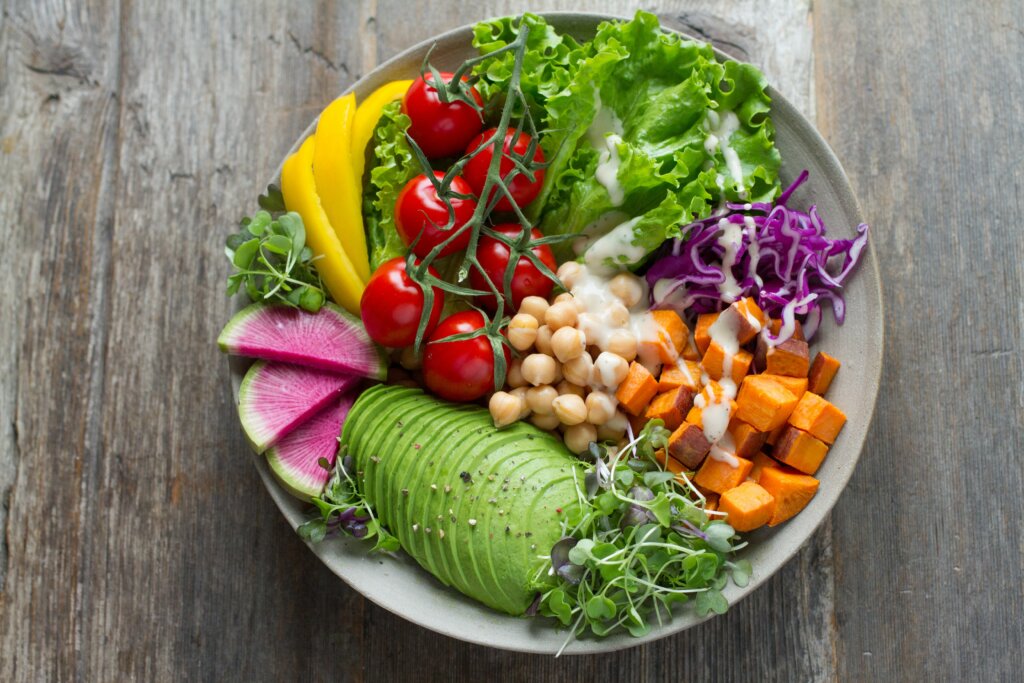 veganes meal prep: Rainbow-Bowl