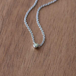 Eppi Minimalistische Halskette mit gelbem Diamant Glosie