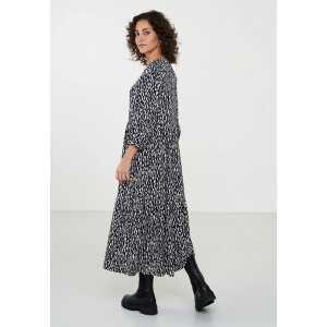 Kleid aus LENZING ECOVERO| Dress PEA SNIPPETS recolution