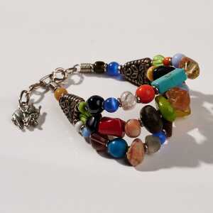 PEARLS OF AFRICA Mehrreihiges Armband aus afrikanischen Perlen “MAIDUGURI TRIPPLE mit Verschluss”