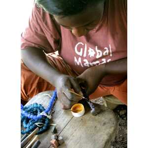 Upcycling Glasperlen Armband – RAINBOW FIESTA HANF – Global Mamas