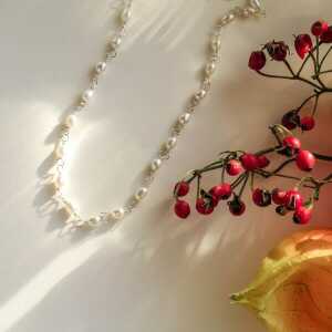 pakilia Perlen Kette mit Silberringen Fair-Trade und handmade