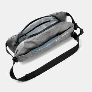 Airpaq Große Bauchtasche ‘Hip bag’ aus Autoschrott