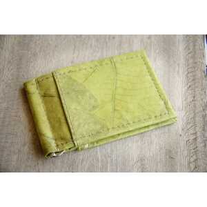 BY COPALA Portemonnaie mit Clip aus laminierten Blättern in grün, 1-fach gefaltet