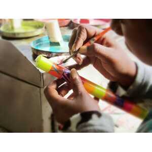 Bunte Kerzen – SHAHIDA – M/L – Handbemalte Stumpenkerzen – nobunto Südafrika