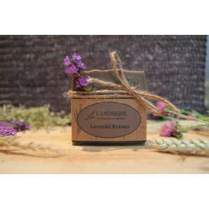 Handgefertigte Bio Naturseife “Landseife Lavendel Kräuter”