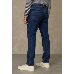 Kings Of Indigo Tapered-Fit Jeans aus Bio Baumwolle und recycelter Baumwolle – Daniel – Eco Xavier Light