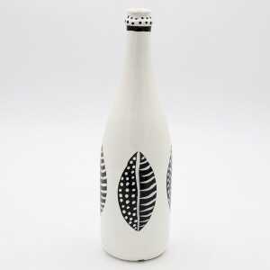 Mio Moyo Flasche aus Glas “Black Leaf” – Upcycling Dekorationsobjekt und Vase