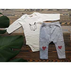 Róka – fair clothing Baby Set 12-18 Monate – Body “Fuchs” und Hose “Herz”
