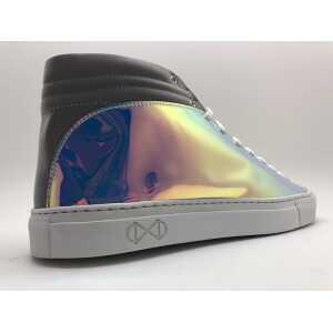 hoher Sneaker aus recyclebarer Regenbogenfolie “nat-2 Sleek vanish”