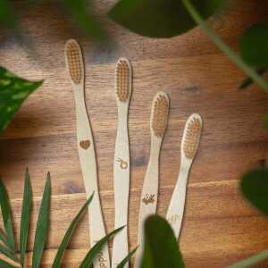 pandoo 4er Vorteilspackung – Bambus Zahnbürste – vegan & umweltfreundlich