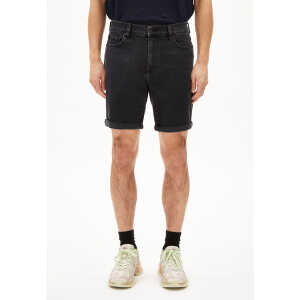ARMEDANGELS NAAILO BLACK DNM – Herren Jeans Shorts aus recyceltem Baumwoll Mix
