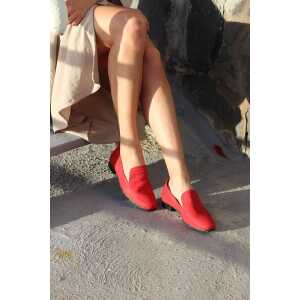 Momoc shoes Crocodile Vegan Rouge – Rote Slipper aus recycelten Materialien