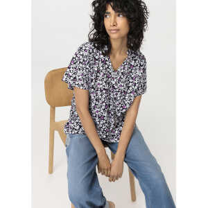 hessnatur Damen Jersey-Bluse Relaxed aus Bio-Baumwolle – lila – Größe 34