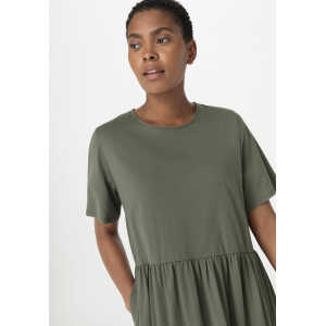 hessnatur Damen Shirt-Kleid Mini Regular aus Bio-Baumwolle – grün – Größe 40